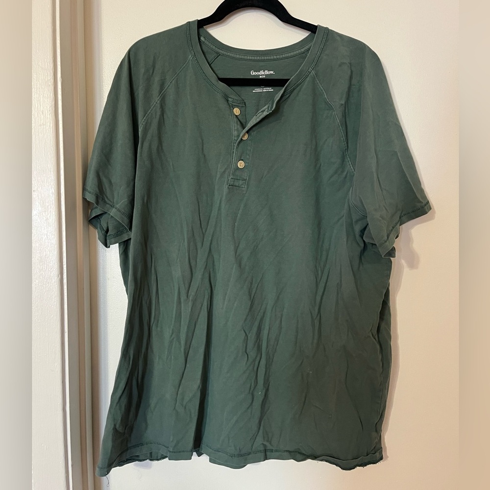 Goodfellow & Co Men's Green Henley Shirt
